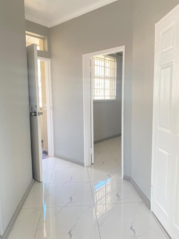 To Let 2 Bedroom Property for Rent in Zonnebloem Western Cape